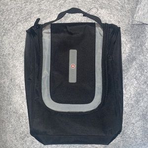 Swiss gear toiletry bag